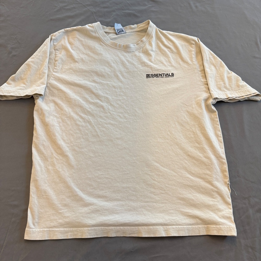 DRW Essentials Tan Graphic T-Shirt Mens Large Short Sleeve‎ City List Streetwear